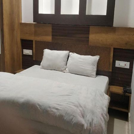 Hotel Bansal Residency, Sirsa Экстерьер фото